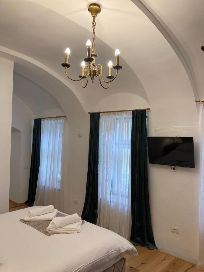 Historical Center Residence 1 Sibiu Esterno foto