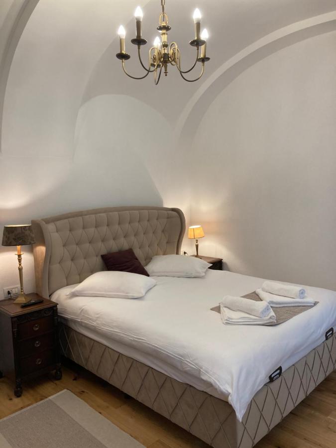 Historical Center Residence 1 Sibiu Esterno foto