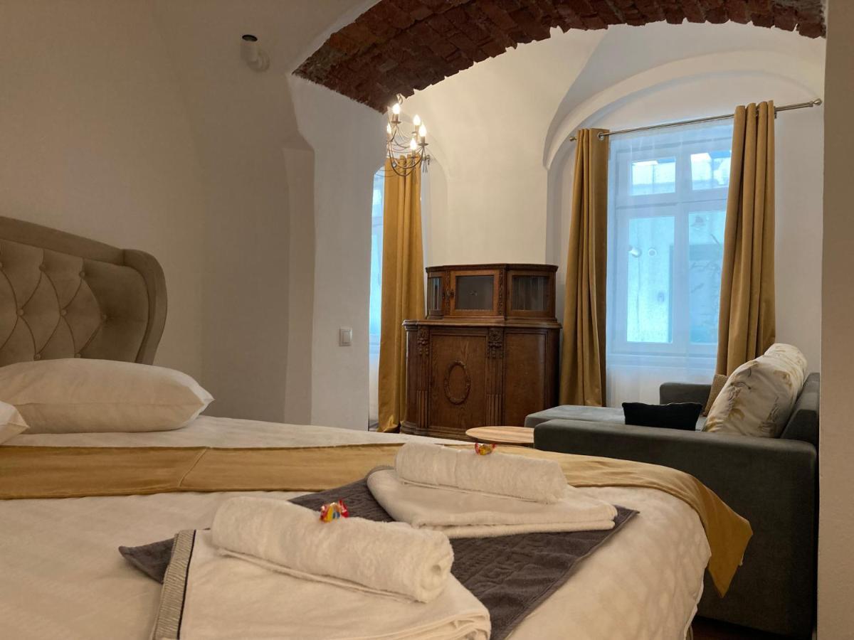 Historical Center Residence 1 Sibiu Esterno foto